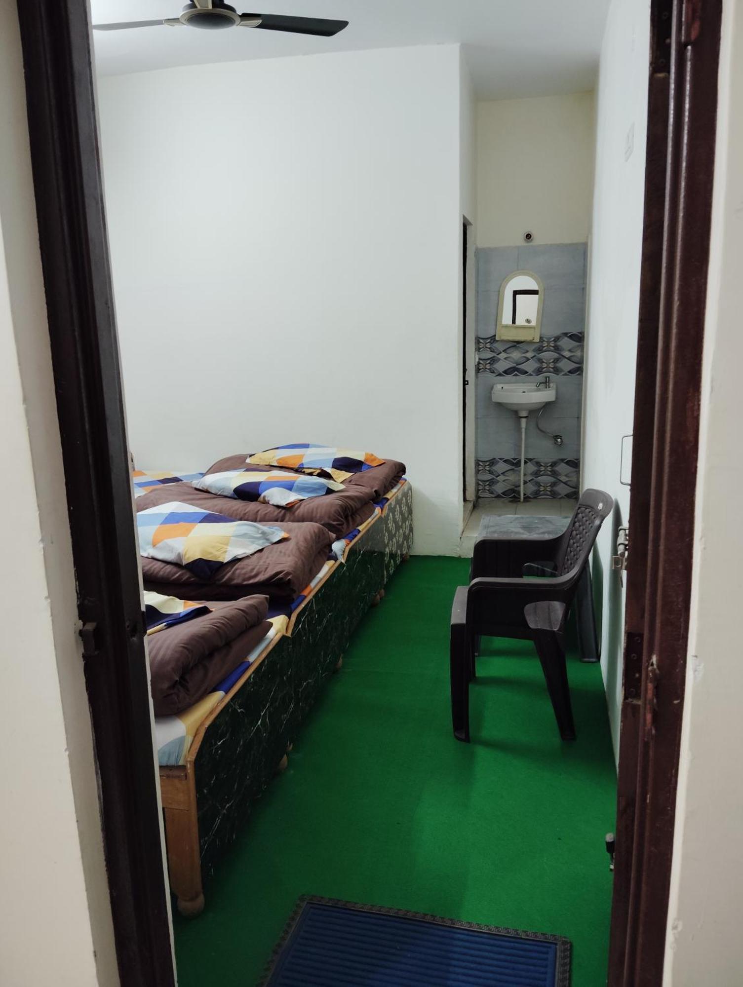Hotel Narayana Residency Gupta Kashi Bagian luar foto